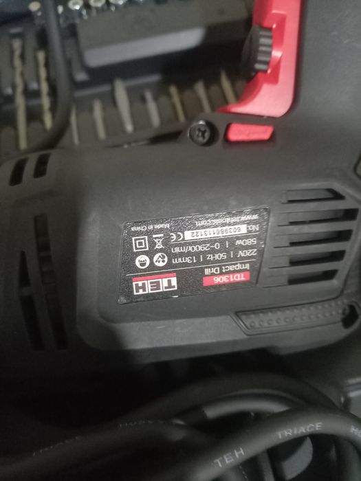 Ударная дрель TEH TD1306X, 580 Вт, 2900 об/мин, 46400 уд/мин янги