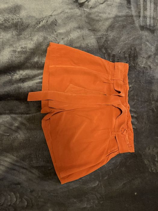 Пола / къси гащи