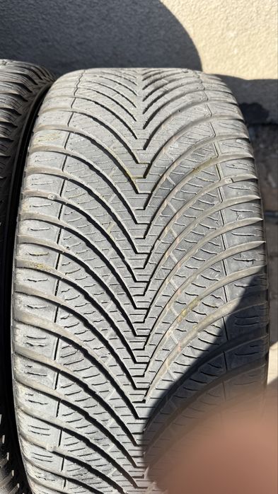 2 anvelope Kumho Solus 4S HA32, 245/45/ZR19 102Y, all season, Dot 44/24