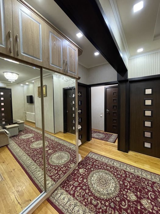 Кушбеги Башлык 3в4/1/9  3в4-х комнатный 1этаж подофис+Подвал 16м кв