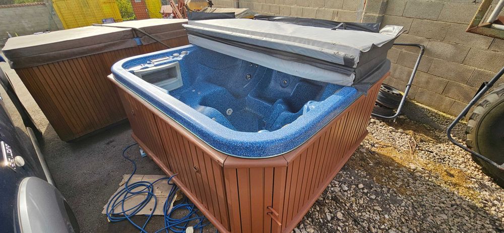 Джакузита внос Англия