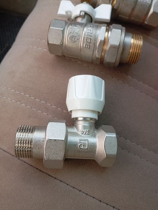 Продам кран Американка 3/4 новые