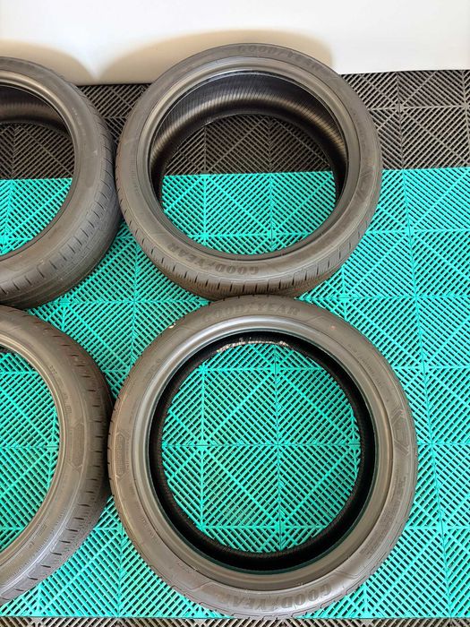 Set anvelope vara 215 45 R20 95T GoodYear Efficient Grip Performance echipare Renaut dot 0525 6.36mm