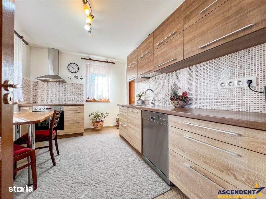 Tur Virtual & Film! Casa cocheta, constructie noua, peste 800mp teren