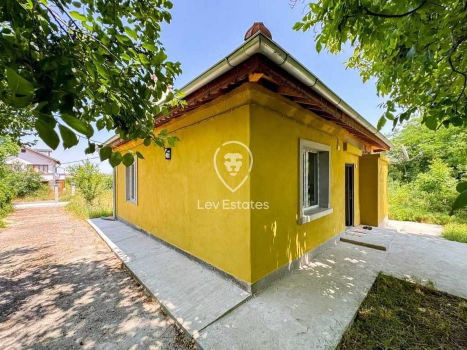 Едноетажна къща след основен ремонт в село Дюлево, област Бургас