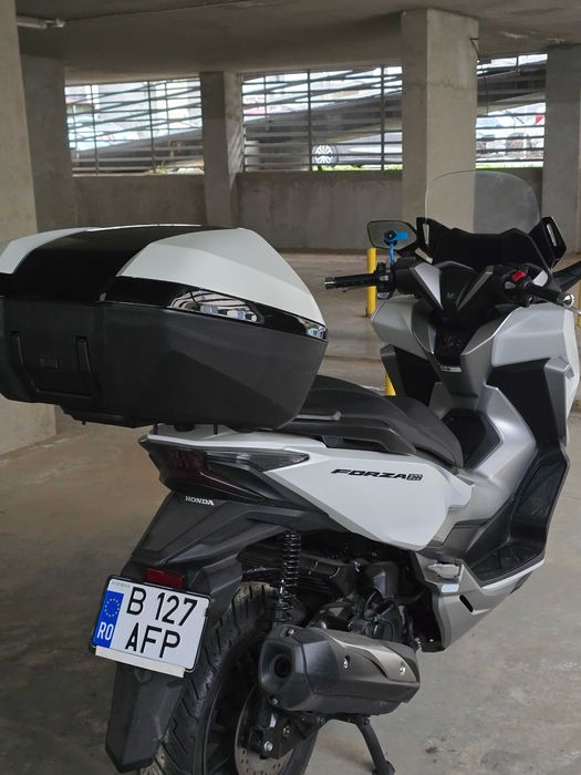 Scuter Honda Forza 300 – 6.400 km