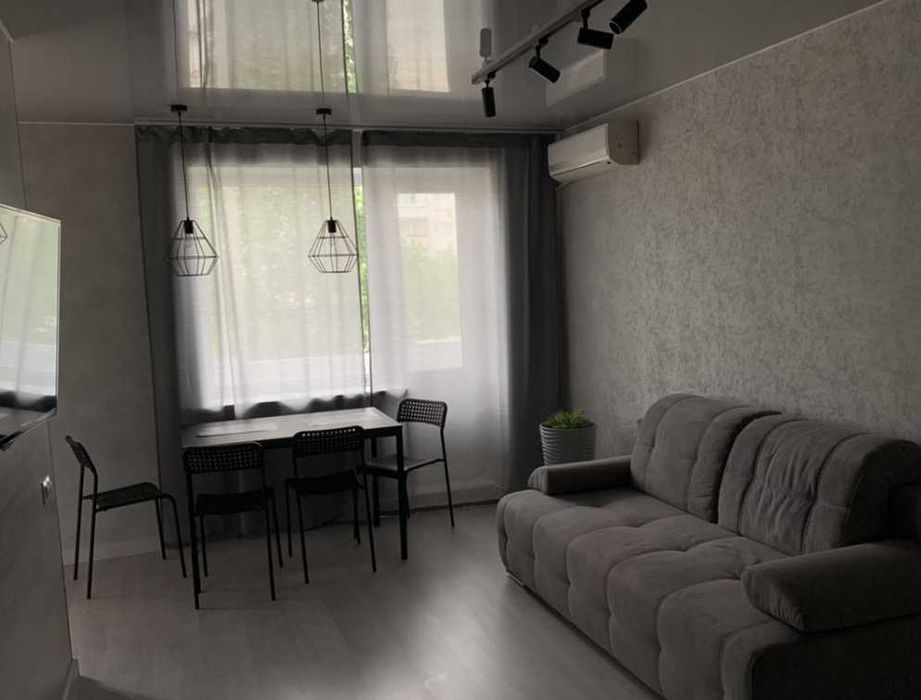 Двустаен апартамент под наем в Центъра