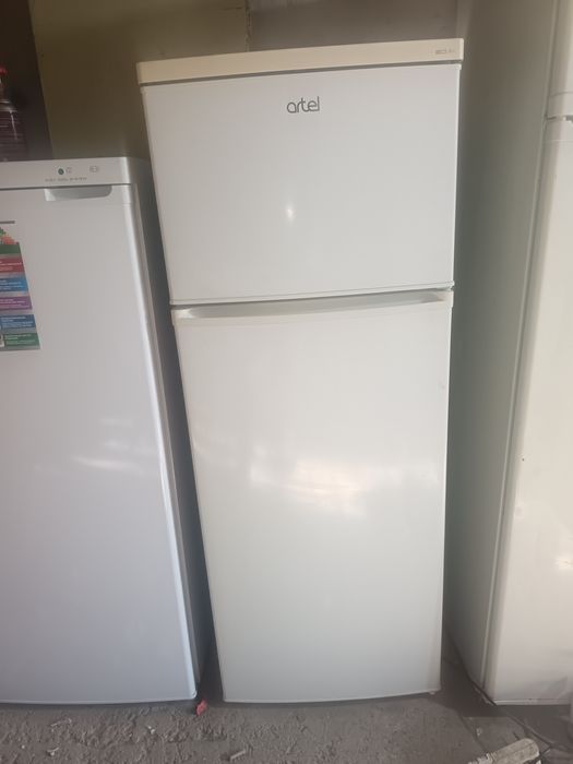 Продам холодильник Артел