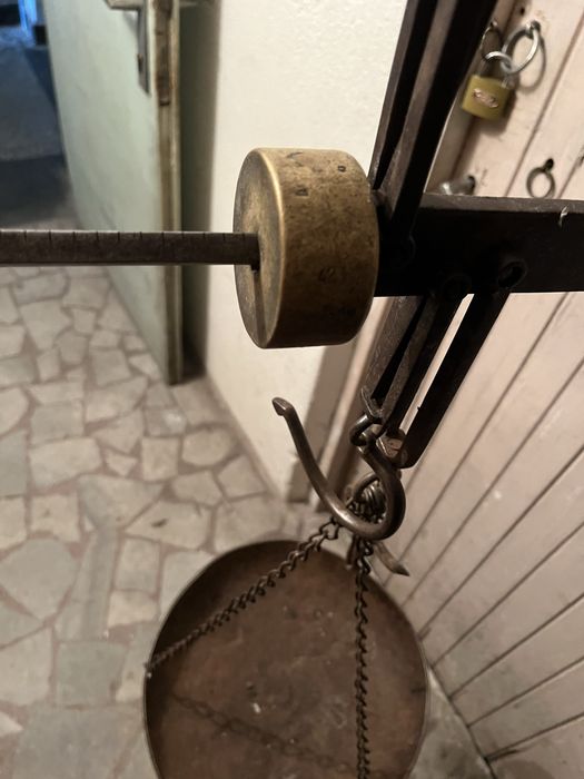 Месингов старинен кантар