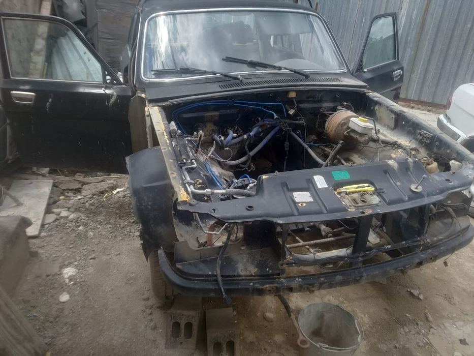 Продам волгу по запчастями