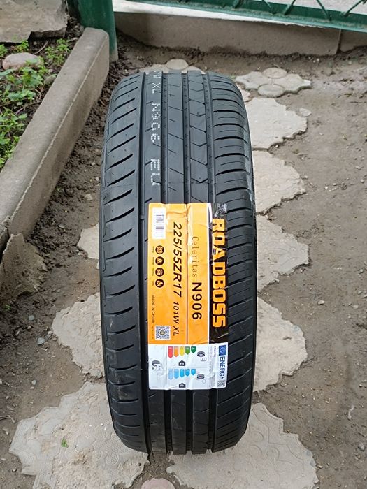 225/55/17 ROADBOSS