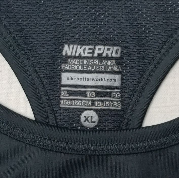 Nike PRO DRI-FIT Bra оригинално бюстие ръст 156-166см Найк спорт черно бюстие тренировки