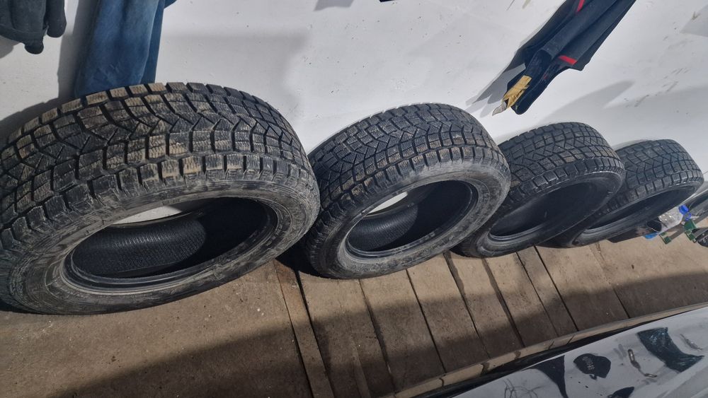 Зимние шины Maxxis 265/60 r18