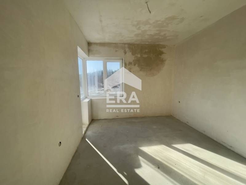 Двустаен апартамент за продажба, с гледка към борова гора, в новопостр