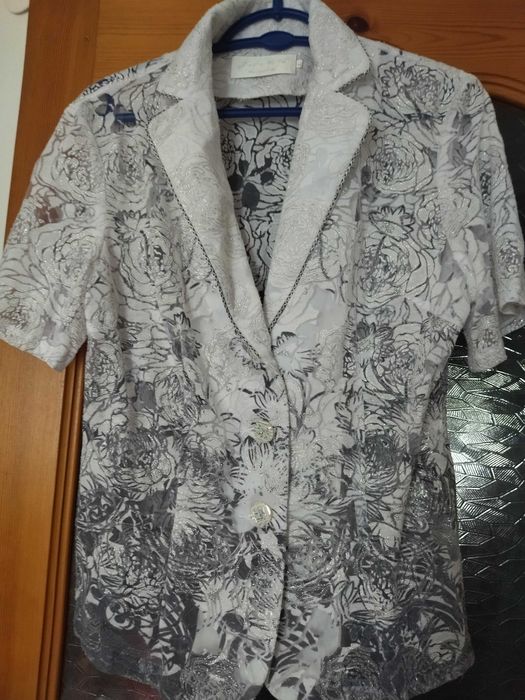 Костюм (юбка, кофта, пиджак)