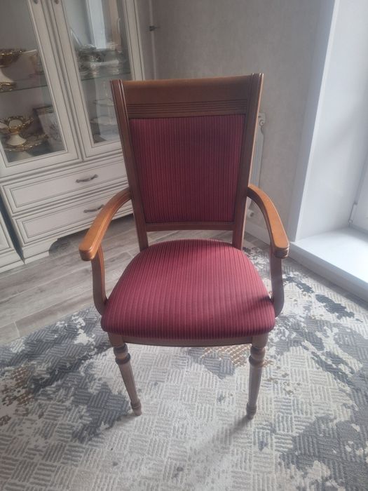 Продам стулья 6 шт