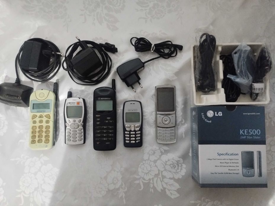 Telefoane de colectie : Alcatel , Sagem , Motorola , Lg .