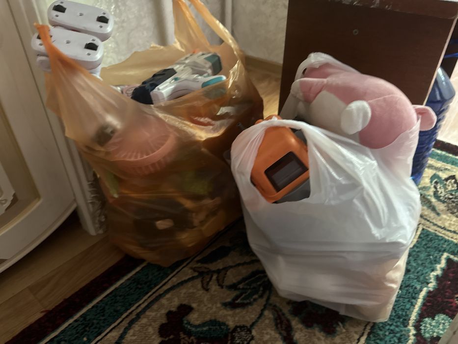 Игрушки 2 пакета