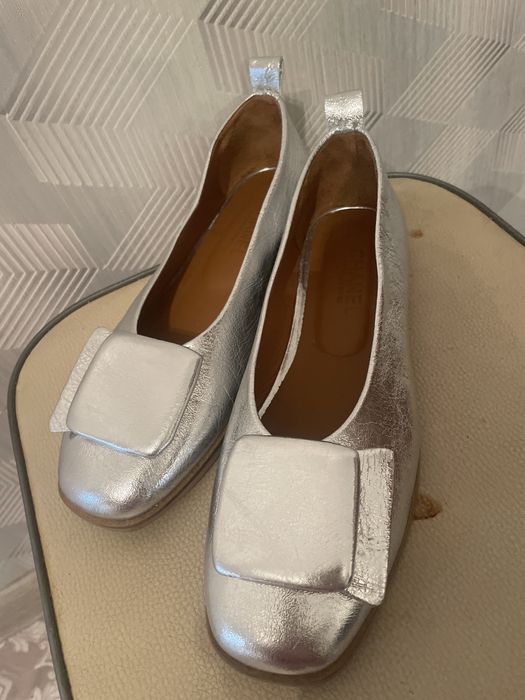 Продам балетки серебро