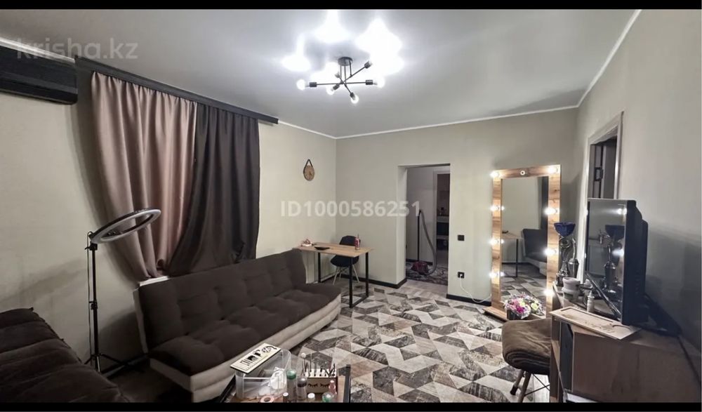 Продам 2-ком. квартиру.