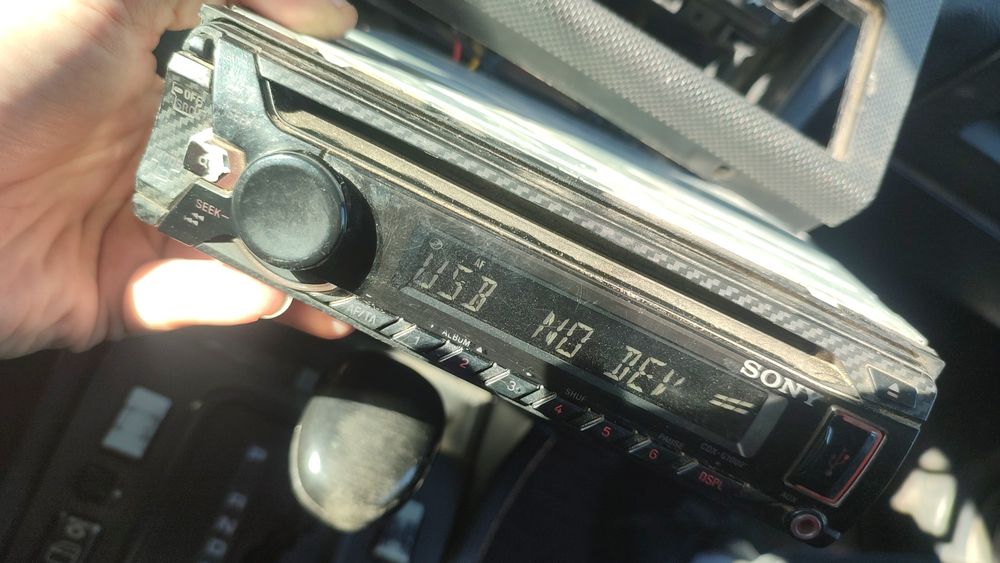 продам сони оригинал срочно