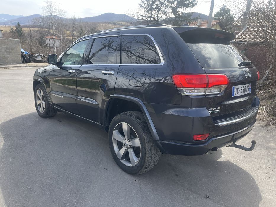 Продавам jeep grand cherokee wk2 на части