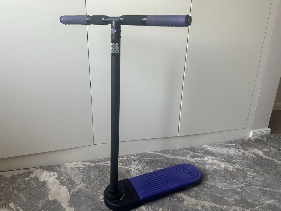 Ipozon Max батутный трюковой самокат