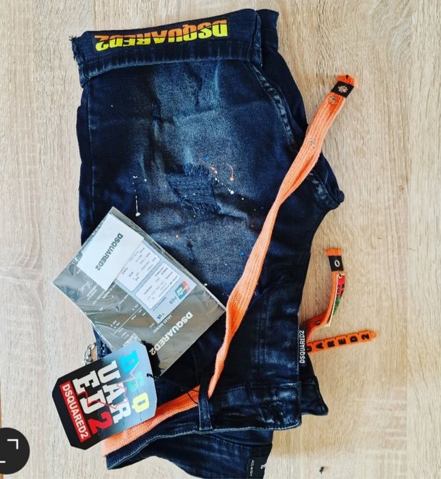 Blugi Bărbătești Scurți