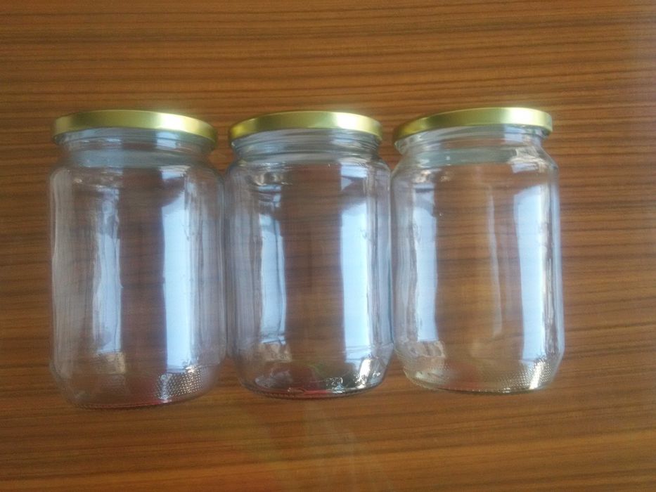 Буркани, 720 мл., без етикети, с капачки на винт, 95 бр.