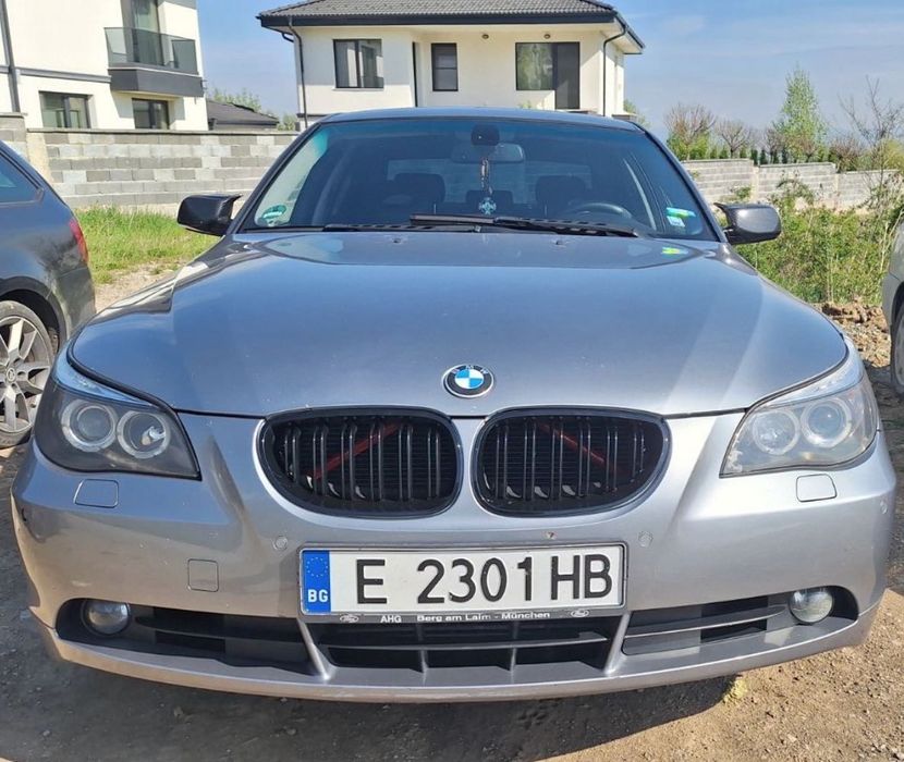 Двойни Бъбреци ( Решетки ) за BMW E60 / E61 – Черен Гланц