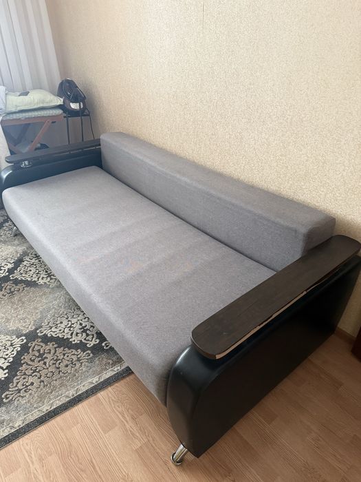 Продам диван для дома