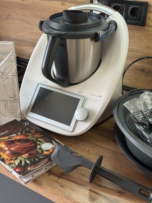 Продам Thermomix TM6