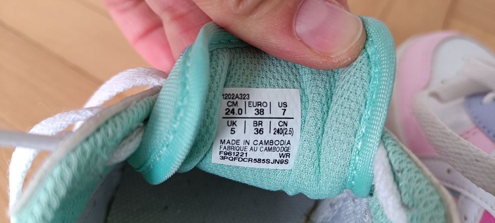 Дамски спортни обувки ASICS JAPAN S – отлично състояние