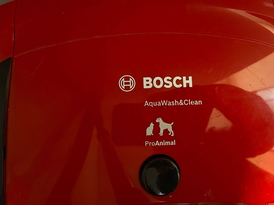 Прахосмукачка Bosch aqua wash&clean pro animal