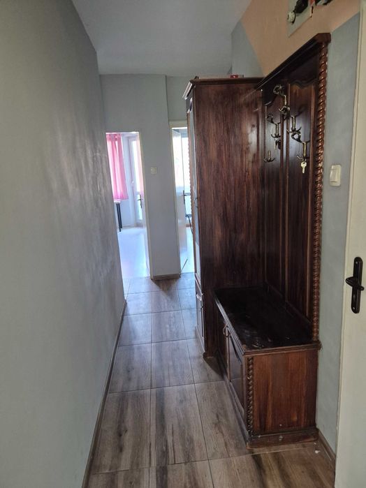 Дава се под наем Тристаен апартамент в Варна, Лятно кино Тракия - 70 кв.м за 408 € - Снимка #2