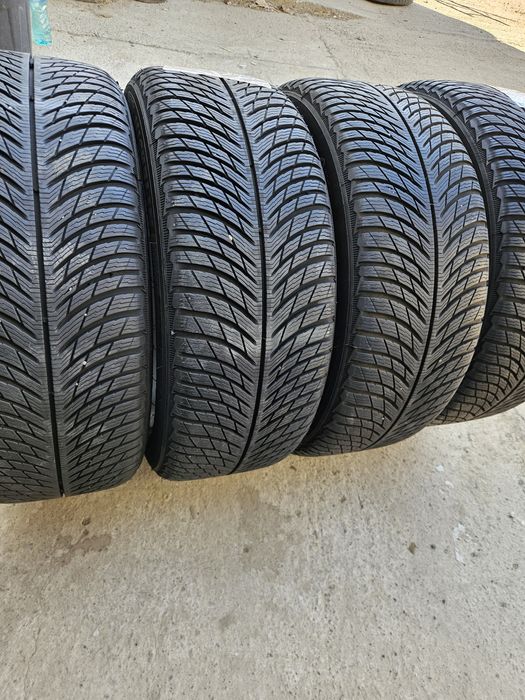 Vând anvelope iarna 235/50/19 235/50r19 MICHELIN