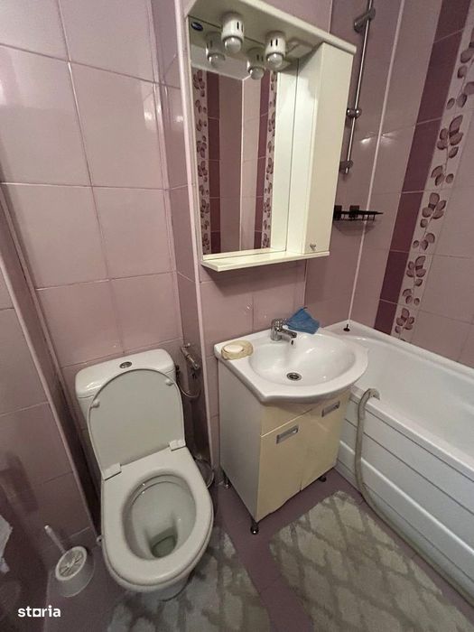 De inchiriat apartament cu 2 camere, balcon,etajul 2,mobilat si utilat