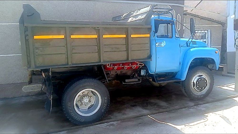 Zil 130 Sotiladi 1988 yil