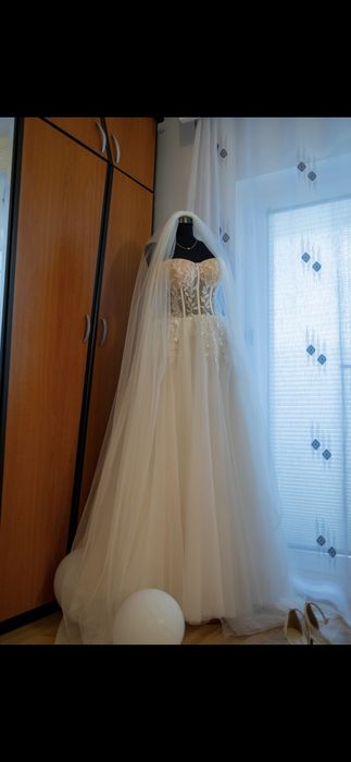 Vand rochie mireasa mărimea M