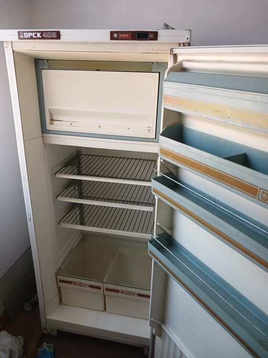 Продам холодильник