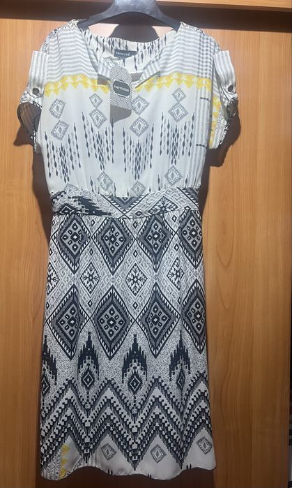 Vand rochii de seara si zi, noi, achizitionate din Londra, UK