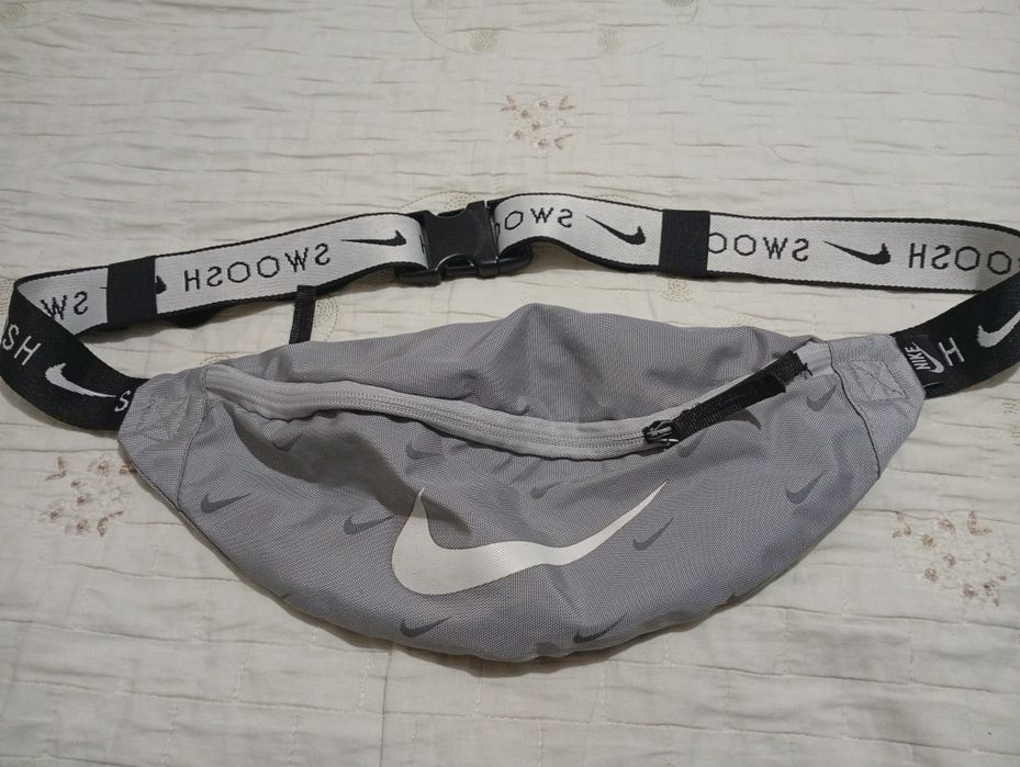 Брендовая сумка на пояс NIKE