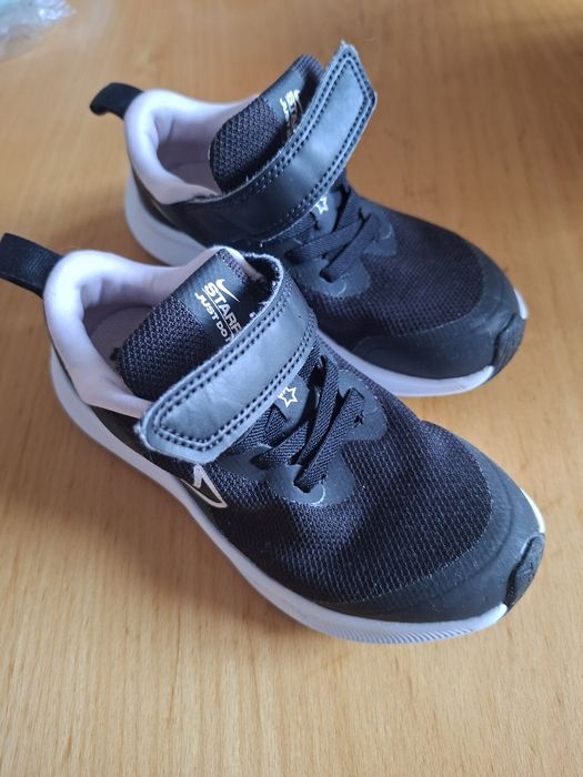 Маратонки Nike сандалки Geox