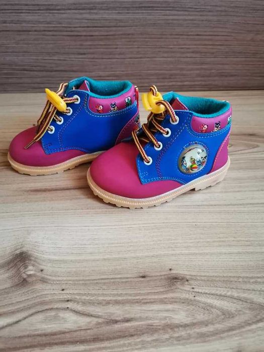 Детски нови обувки, размер 21