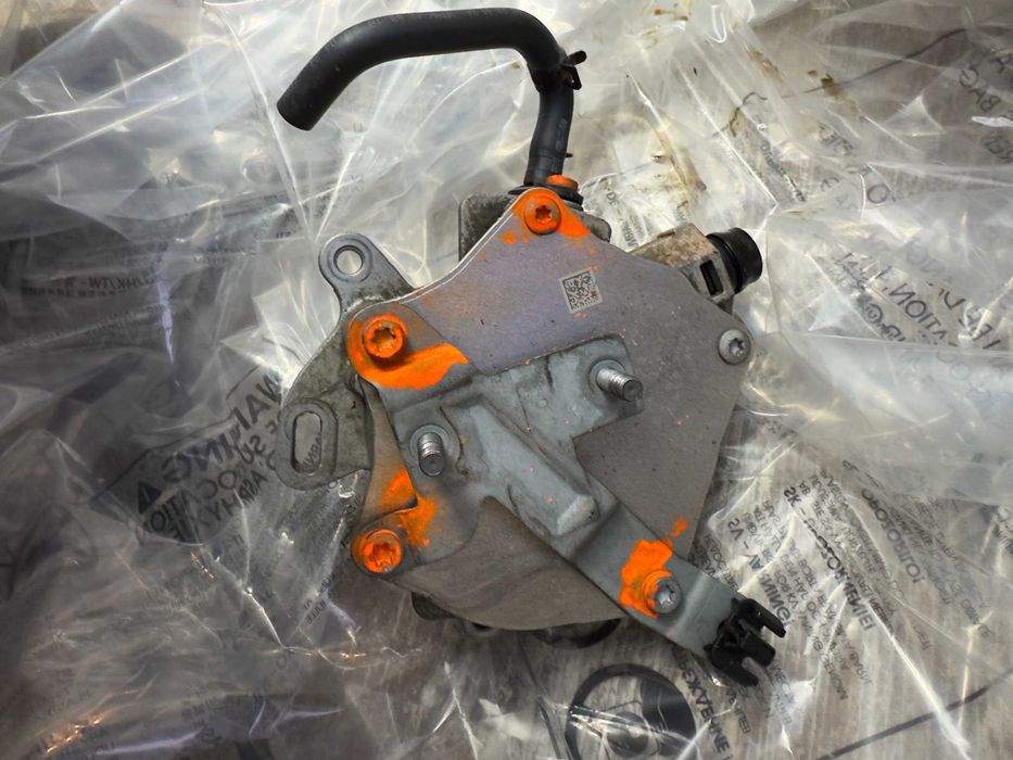 Оригинална вакуум помпа за Форд / Ford EcoSport 1.0T CM5G-2A451-GB