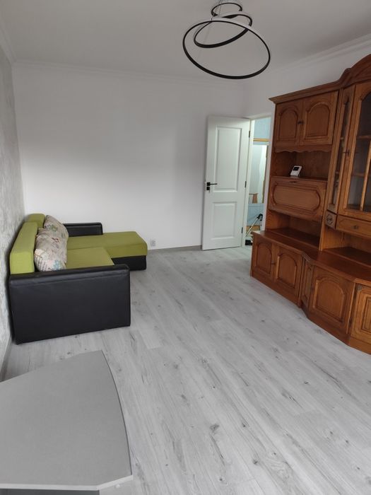 Închide apartament cu două camere