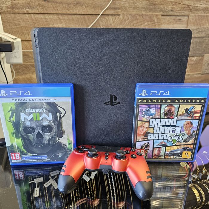 Amanet F28: Consolă PS4 Slim 500 gb (P)