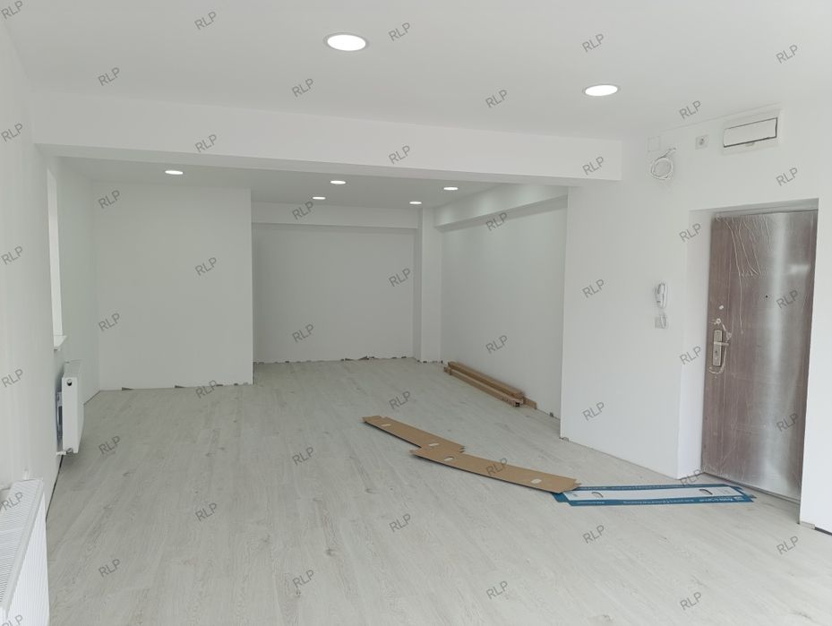 Comercial/birouri Moșilor