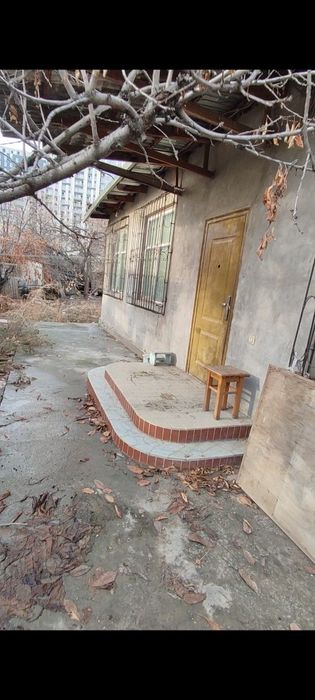 Продаётся участок 4,3 сотки .