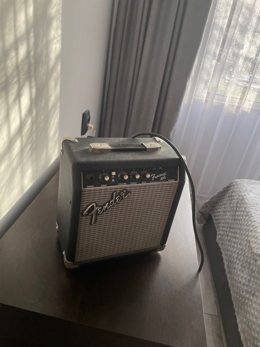 Кубе за електрическа китара Fender